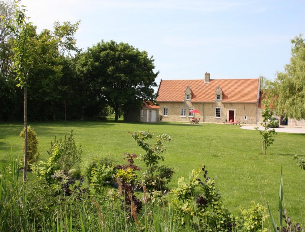 La Haute Muraille Bed & Breakfast Saint-Folquin Eksteriør bilde